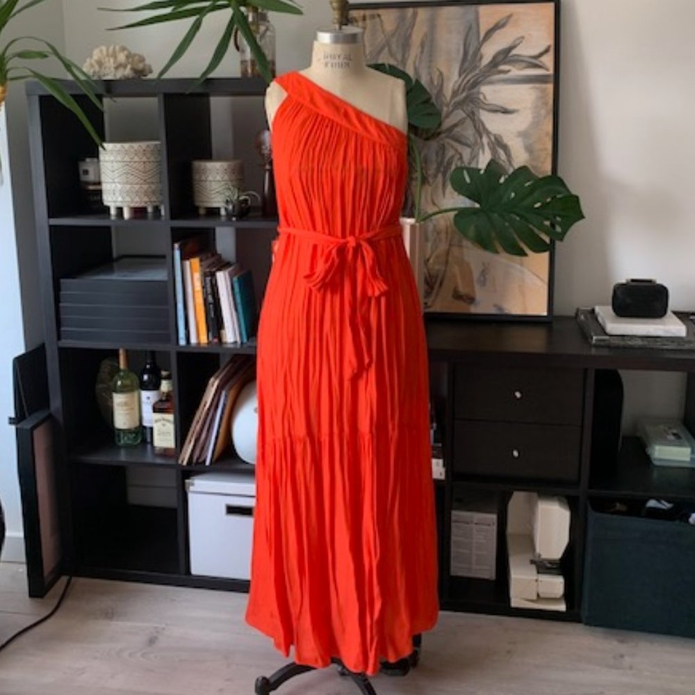 [NWT] Gal Meets Glam - One-Shoulder Dress